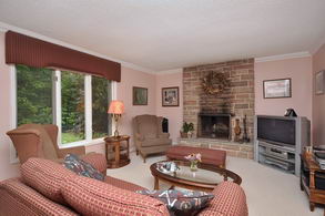 Family Room - Country homes for sale and luxury real estate including horse farms and property in the Caledon and King City areas near Toronto